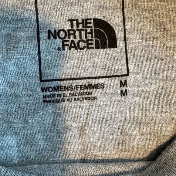 The North Face Relaxed Short-Sleeve Tee Grey - Picture 6 of 7